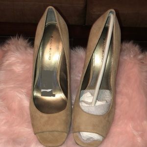 BRAND NEW BANDOLINO SNAKE SKIN PEEP TOE PUMP